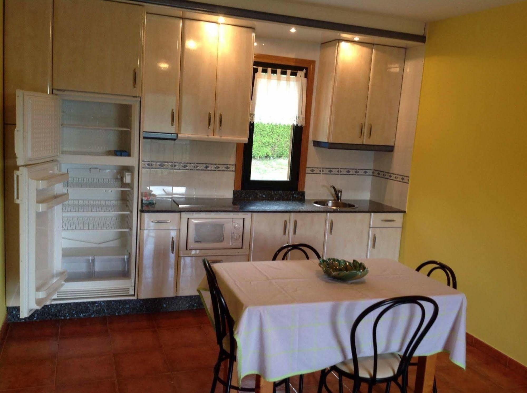 Villar de Otero Alojamiento En Entorno Rural Los Trobos מראה חיצוני תמונה